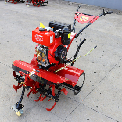 Facile utilizzo Motore diesel a quattro ruote motrici Mini Tiller 85 KG Coltivatore per l'agricoltura