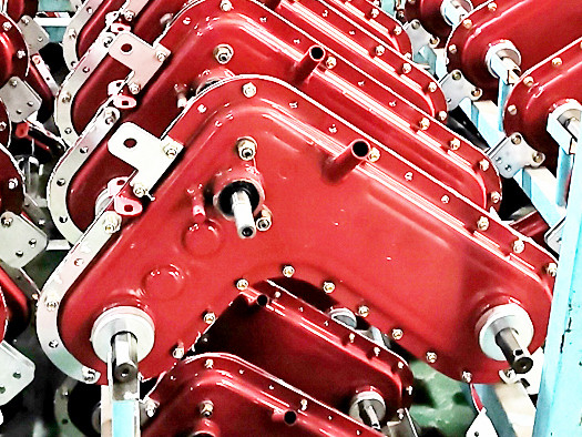 Mini Tiller a quattro ruote motrici a benzina con progettazione a propulsione automatica