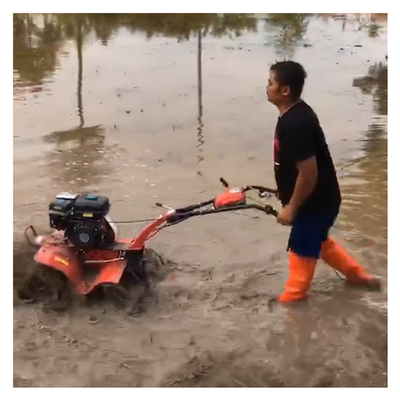 Forte e resistente 170F a quattro ruote motrici Mini Power Tiller Cultivator per sia campi di riso che terra asciutta